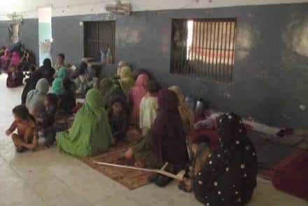 Pakistan releases, sends back 524 Afghan prisoners