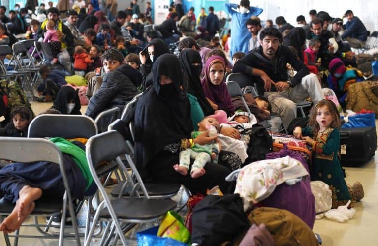 Afghan Migrants in Pakistan Voice Complaints Against Citizens’ Treatment